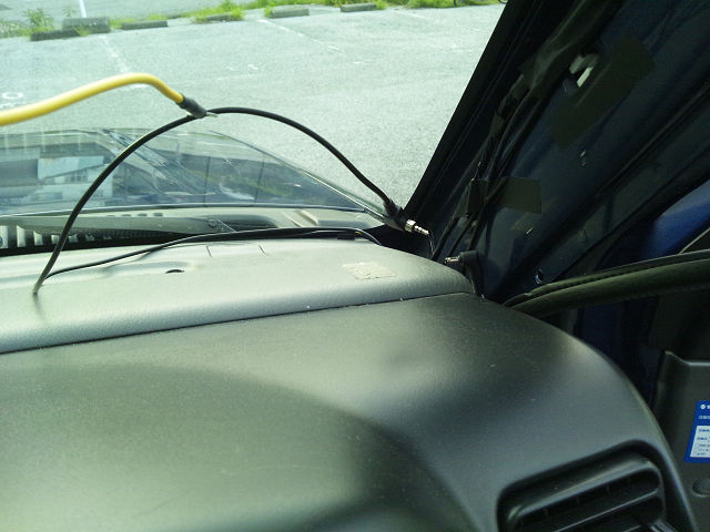 車にシガーソケットを増設する 電源直結や綺麗に配線を隠す方法 用品集 カーナビ 車用品情報 Lady Navi
